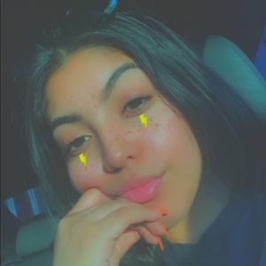 Meet your Posher, Litzi